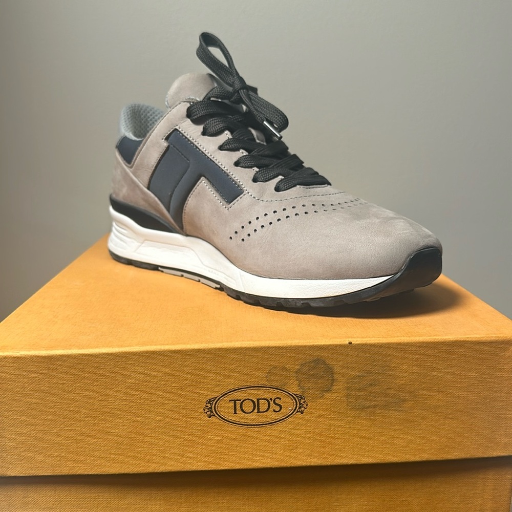 Men’s Tod’s Size 7.5